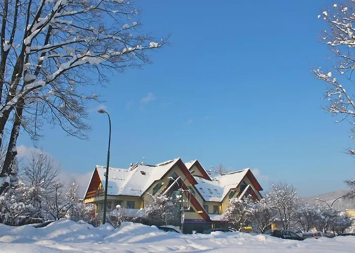 Jawor Pokoje I Apartamenty